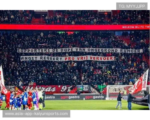 曼联战胜热刺，卡里克再次证明红魔实力